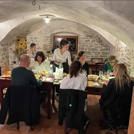 Butussi - L'ospitalita Del Vino