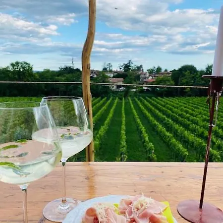 Butussi - L'ospitalita Del Vino *