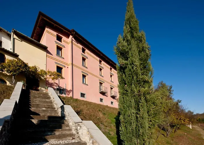 Butussi - L'ospitalita Del Vino * Corno di Rosazzo