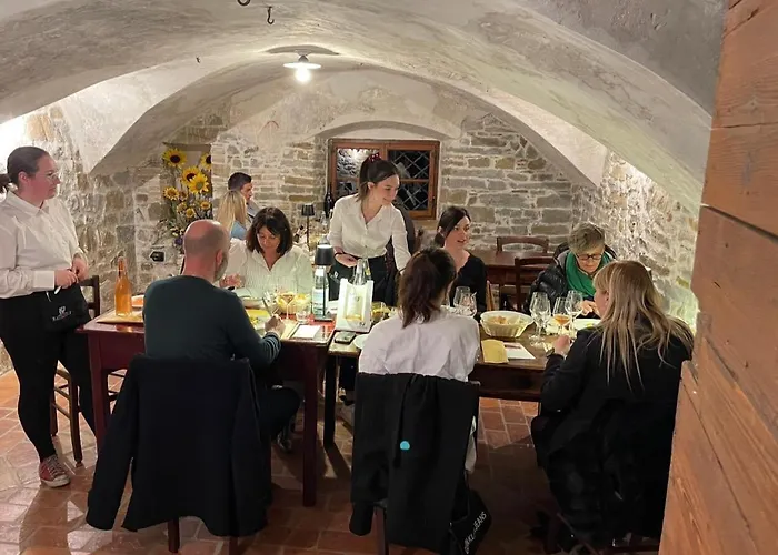 Butussi - L'ospitalita Del Vino